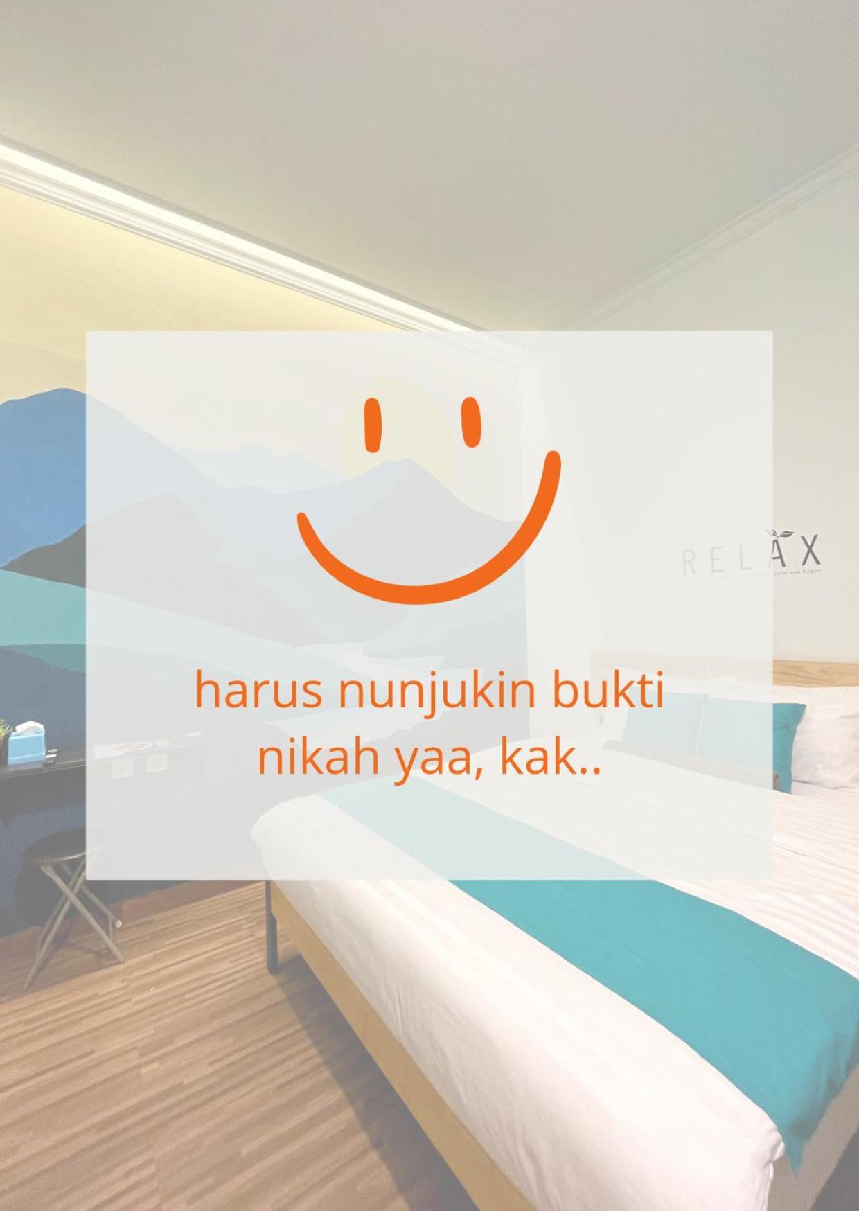 Room Ijen Hostel Баньювангі Екстер'єр фото